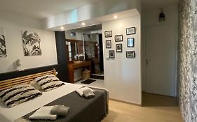 Centre&plage - T2 cosy avec terrasse&jardin
